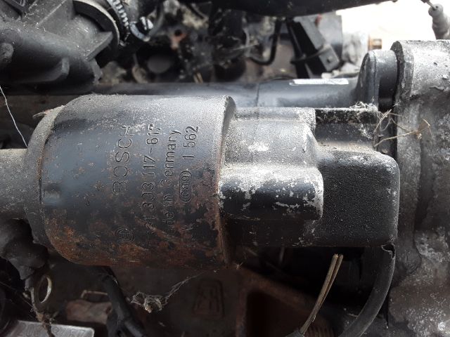 bontott BMW 3 E36 Motor (Fűzött blokk hengerfejjel)