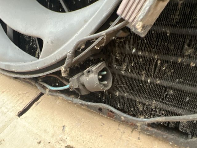 bontott BMW 3 E36 Klímahűtő Radiátor