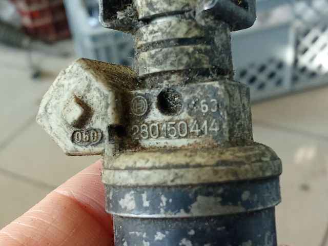 bontott BMW 3 E36 Porlasztó (1 db)