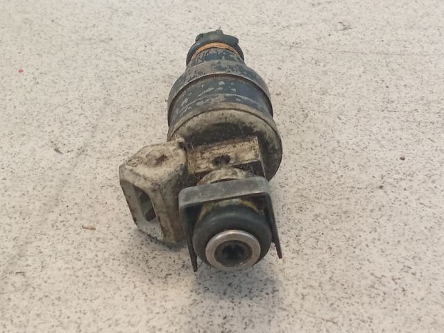 bontott BMW 3 E36 Porlasztó (1 db)