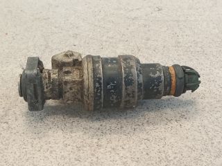 bontott BMW 3 E36 Porlasztó (1 db)