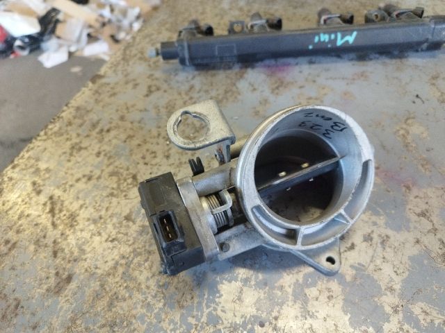 bontott BMW 3 E36 Fojtószelep (Elektromos)