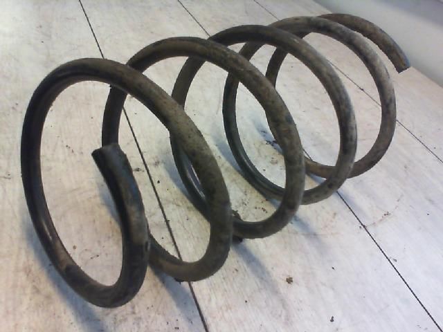 bontott BMW 3 E36 Első Rugó