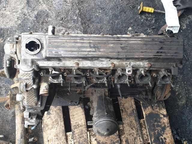 bontott BMW 3 E36 Motor (Fűzött blokk hengerfejjel)