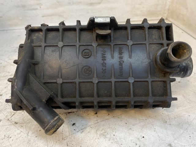bontott BMW 3 E36 Olajhűtő