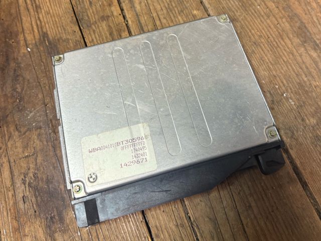 bontott BMW 3 E36 Motorvezérlő