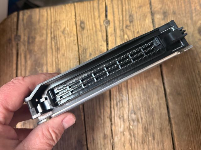 bontott BMW 3 E36 Motorvezérlő