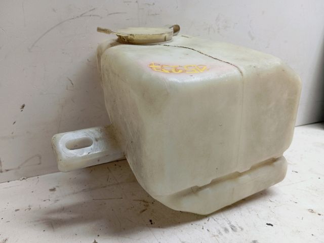 bontott BMW 3 E36 Ablakmosó Tartály