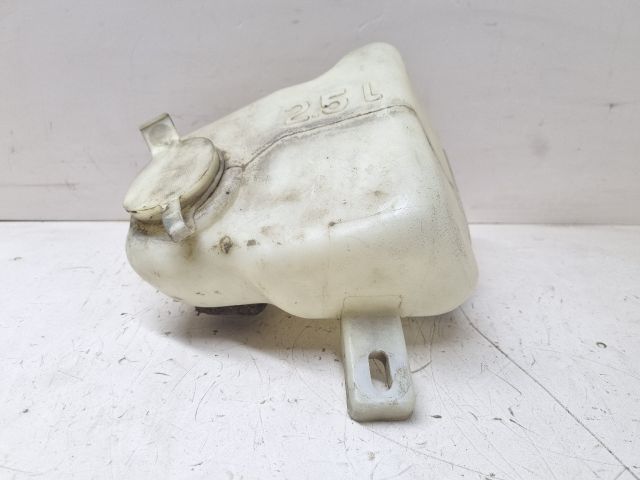 bontott BMW 3 E36 Ablakmosó Tartály