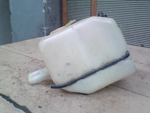 bontott BMW 3 E36 Ablakmosó Tartály