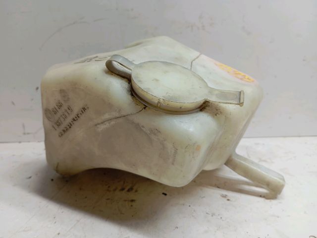 bontott BMW 3 E36 Ablakmosó Tartály