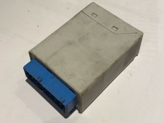 bontott BMW 3 E36 Ablaktörlő Relé