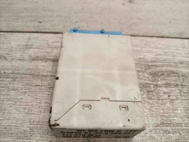 bontott BMW 3 E36 Ablaktörlő Relé