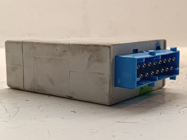 bontott BMW 3 E36 Ablaktörlő Relé