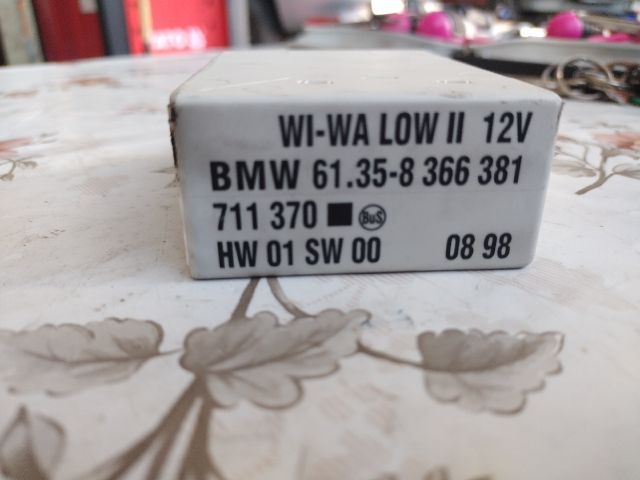 bontott BMW 3 E36 Ablaktörlő Relé