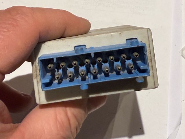 bontott BMW 3 E36 Ablaktörlő Relé