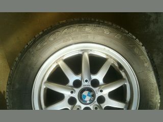 bontott BMW 3 E36 Alufelni Szett Gumival