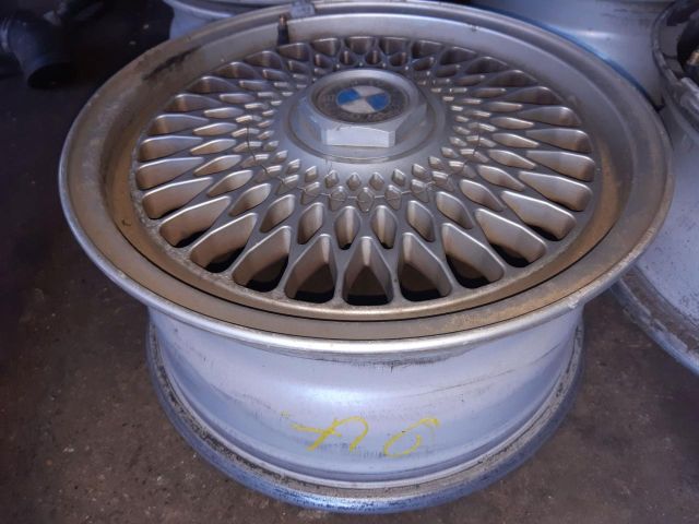 bontott BMW 3 E36 Alufelni Szett