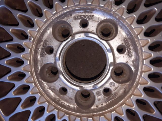 bontott BMW 3 E36 Alufelni Szett