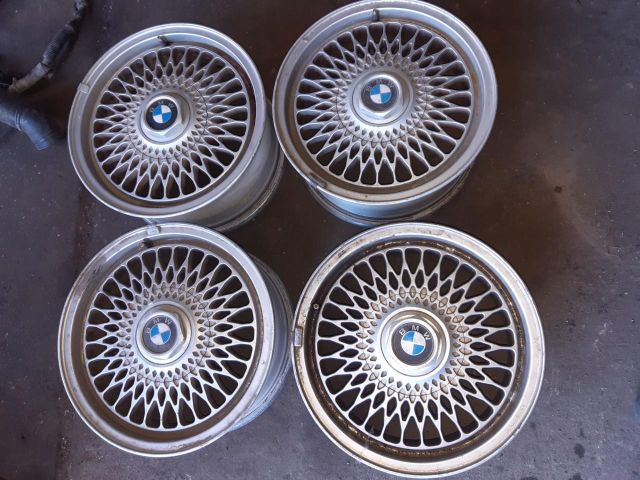 bontott BMW 3 E36 Alufelni Szett