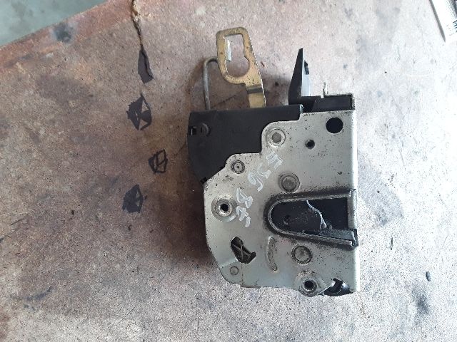 bontott BMW 3 E36 Bal első Ajtózár