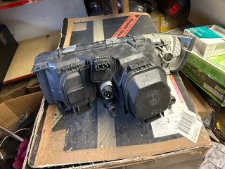 bontott BMW 3 E36 Bal Fényszóró