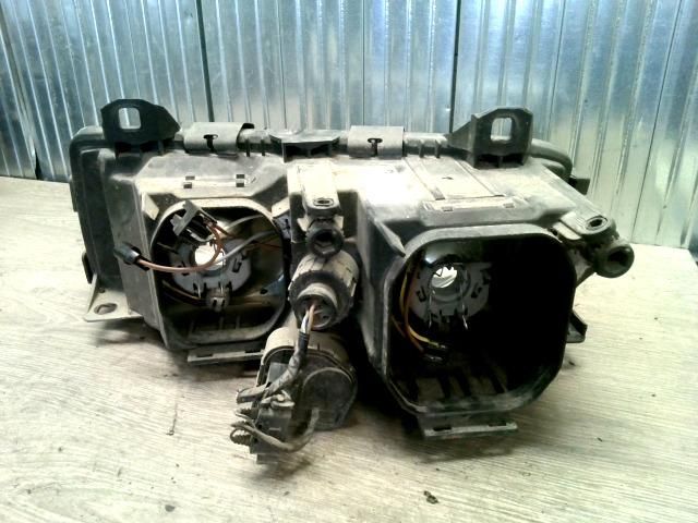 bontott BMW 3 E36 Bal Fényszóró