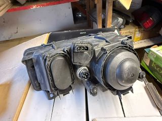 bontott BMW 3 E36 Bal Fényszóró