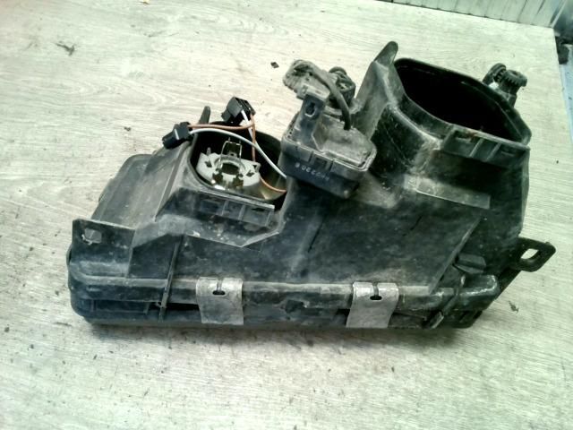 bontott BMW 3 E36 Bal Fényszóró