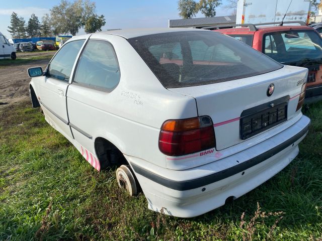 bontott BMW 3 E36 Bal hátsó Ablak