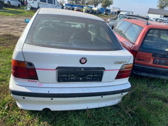 bontott BMW 3 E36 Bal hátsó Ablak