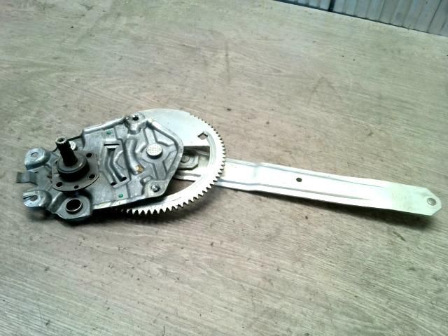 bontott BMW 3 E36 Bal hátsó Ablakemelő Szerkezet (Mechanikus)