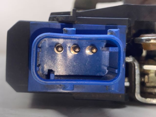 bontott BMW 3 E36 Bal hátsó Ajtózár