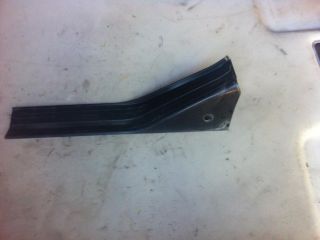 bontott BMW 3 E36 Bal hátsó Belső Küszöb Burkolat