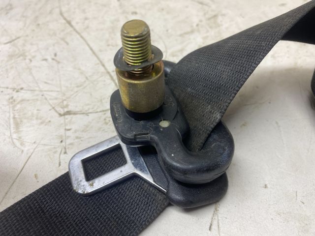 bontott BMW 3 E36 Bal hátsó Biztonsági Öv