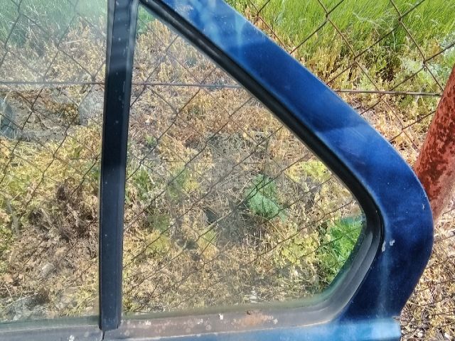 bontott BMW 3 E36 Bal hátsó Fixüveg (Ajtóban)