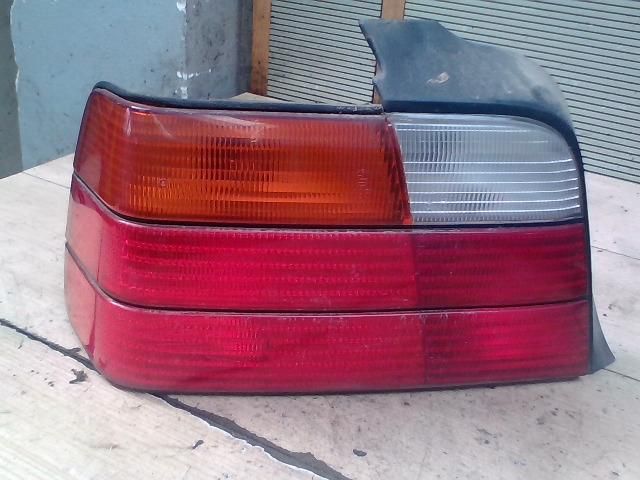 bontott BMW 3 E36 Bal Hátsó Lámpa