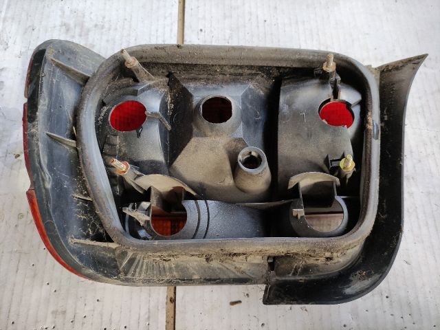 bontott BMW 3 E36 Bal Hátsó Lámpa