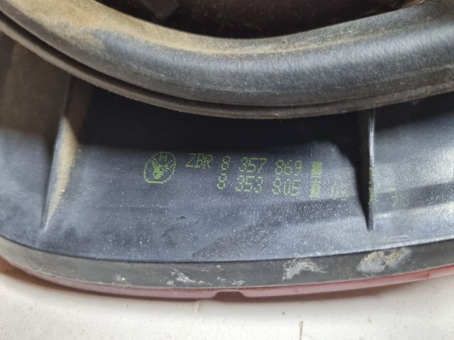 bontott BMW 3 E36 Bal Hátsó Lámpa