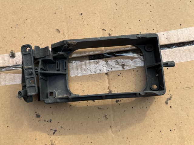 bontott BMW 3 E36 Bal Ködfényszóró Tartó
