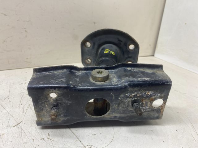 bontott BMW 3 E36 Bal Lökhárító Tartó Nyúlványvég