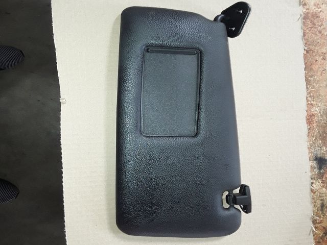 bontott BMW 3 E36 Bal Napellenző