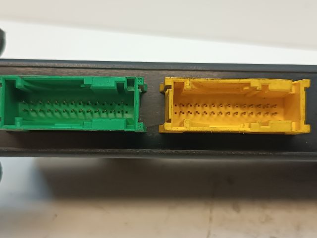 bontott BMW 3 E36 Biztosítéktábla Utastér