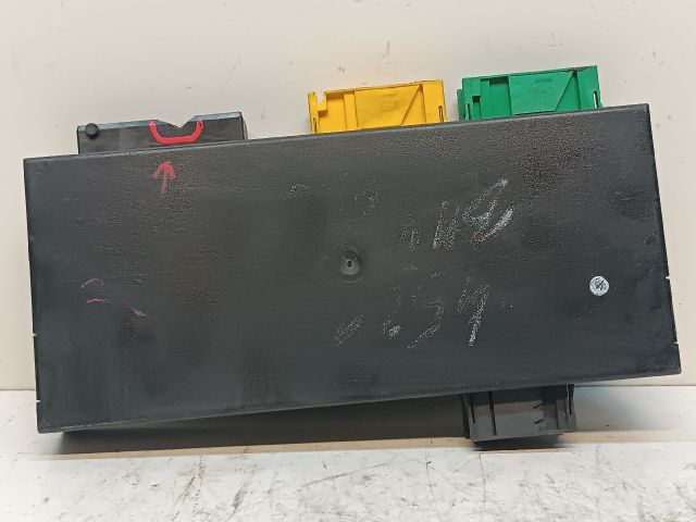 bontott BMW 3 E36 Biztosítéktábla Utastér