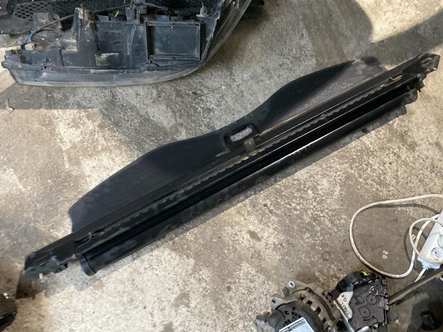 bontott BMW 3 E36 Csomagtér Roló