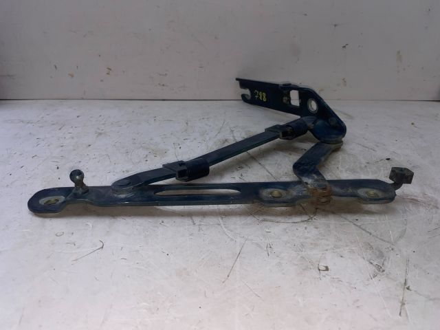 bontott BMW 3 E36 Csomagtérajtó Bal Zsanér