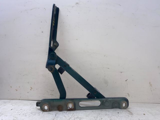 bontott BMW 3 E36 Csomagtérajtó Bal Zsanér