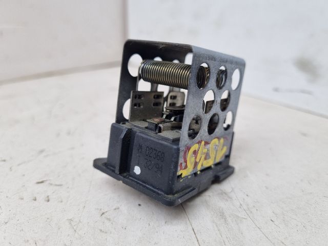 bontott BMW 3 E36 Előtét Ellenállás Fűtőmotor