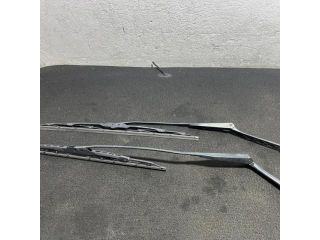 bontott BMW 3 E36 Első Ablaktörlő Kar