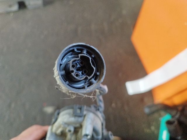 bontott BMW 3 E36 Első Ablaktörlő Motor